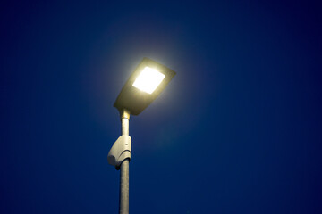 Lampadaire LED