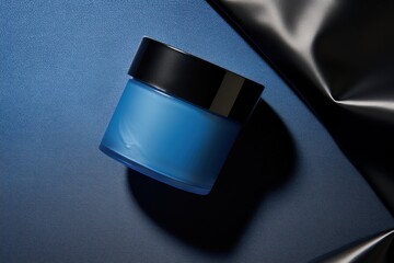 Pouche  cosmetics person black.