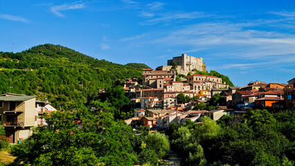 Obraz premium Brienza, Castello Caracciolo e borgo medievale, Potenza, Basilicata, Italia 
