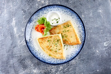 pancakes with sour cream and vegetables