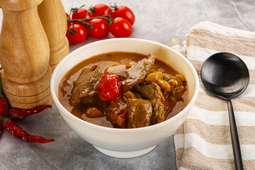 Yellow Thai curry with beef