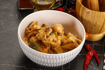 Thai Tom yum soup with chicken