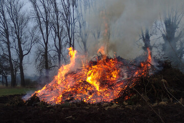 Easter fire to drive away the winter