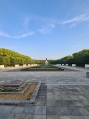 Gelände des sowjetischen Ehrenmals in Berlin, Treptower Park