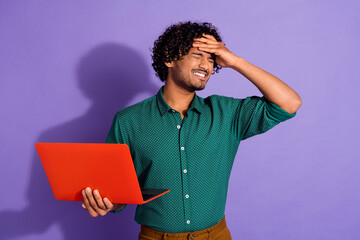 Photo portrait of young upset indian freelancer guy overworked today stress and code dont work...