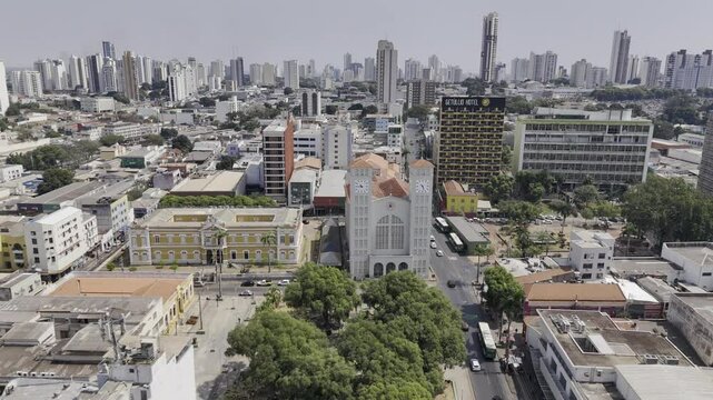 Drone descends on Praca da Republica in front of Catedral Basilica do Senhor Bom Jesus in Cuiab&aacute;, Mato Grosso, Brazil