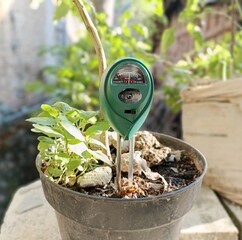 2. simple tool to measure soil pH