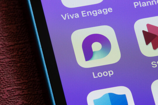 Portland, OR, USA - Sep 3, 2024: Microsoft Loop app icon is seen on an iPhone. Microsoft Loop is an online collaborative workspace that lets users gather, organize and build notes, ideas and projects.