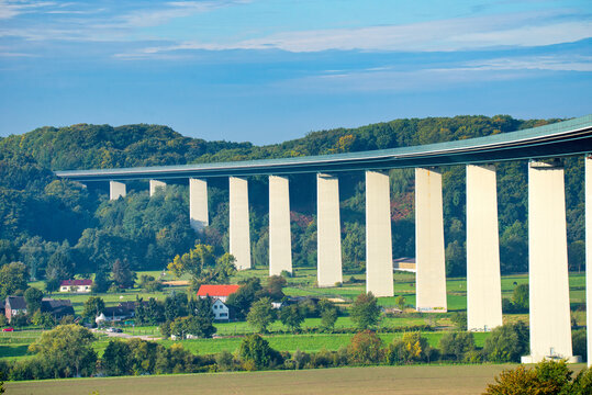 Ruhrtalbr&uuml;cke in Mintard 
