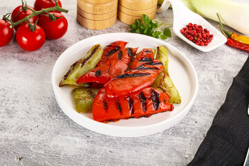 Grilled Bell Pepper - green and red