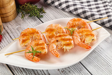 Grilled king prawn skewer snack