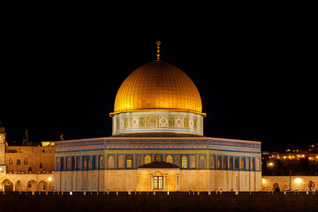 Obraz premium Dome of the Rock in Jerusalem | Iconic Islamic Landmark and Sacred Religious Site