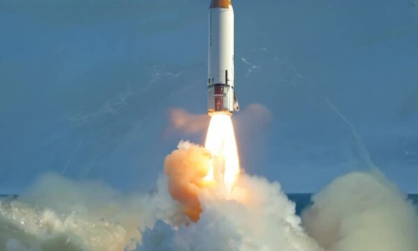 Launch of a ballistic missile from underwater