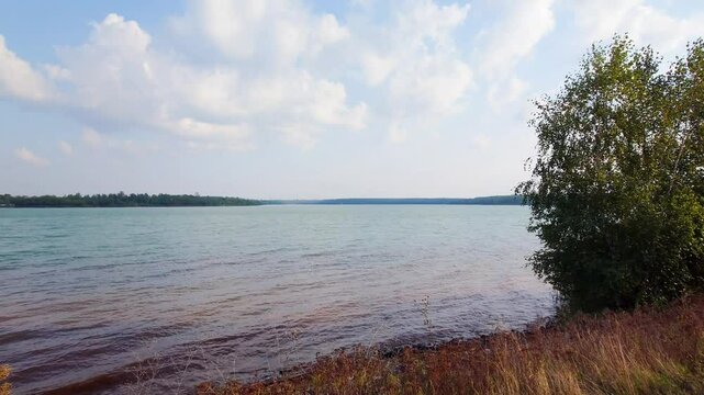 Blick auf den St&ouml;rmthaler See an einem warmen Sommertag
