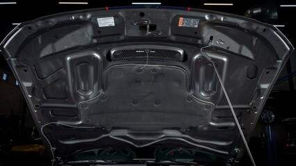 Fototapeta premium Hood of a car open