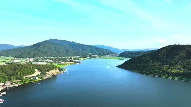 湖の空撮　田舎の景色　三方五湖の風景　福井県美浜町の久々子湖　ドローン撮影　その1