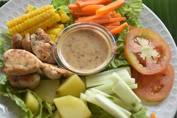 Healthy food photo of delicious and delicious vegetable salad. This salad is good for health