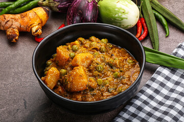Indian traditional cuisine Aloo mutter
