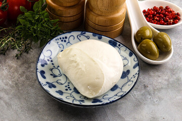 Gurmet organic mozzatla dairy cheese