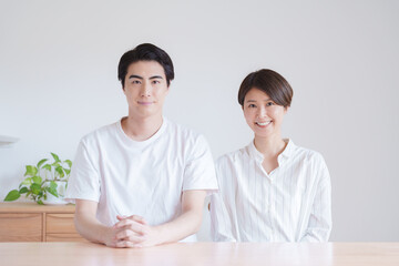 笑顔の夫婦