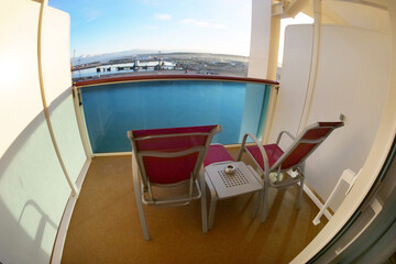 Fotoeindruecke zum Thema Kreuzfahrt auf einem Kreuzfahrtschiff mit lebendigem Bordleben.