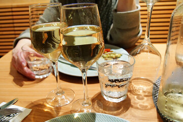 Fotoeindruecke zum Thema Kreuzfahrt auf einem Kreuzfahrtschiff mit lebendigem Bordleben.