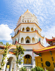 Fototapeta premium Pagoda of Kek Lok Si Temple, Penang, Malaysia