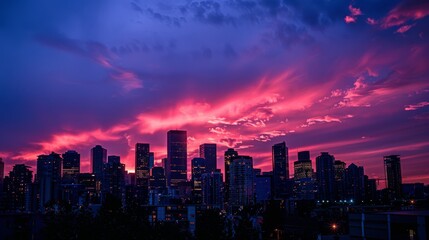 Obraz premium Urban skyline silhouette at dusk