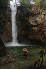 cascata uirapuru em nova lacerda, mato grosso 