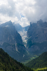 Fototapeta premium A view of Piz Pisciadù - Italy