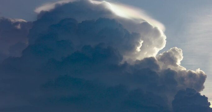 Cloud mountain Timelapse sky on sunset 