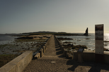 Footbridge to the island of the tower of San Sadurniño