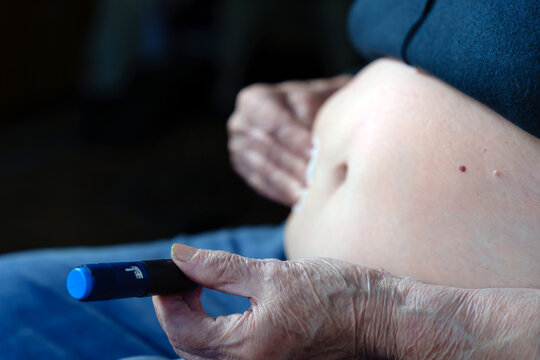 Insulin Injection Technique Images – Browse 269 Stock Photos, Vectors ...