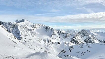 Obraz premium Snowy Mountains