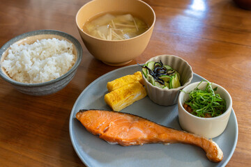 美味しそうな和風朝食