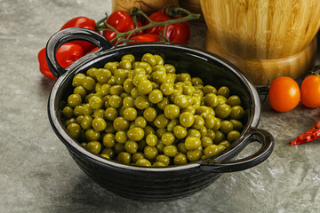 Sweet canned young green peas