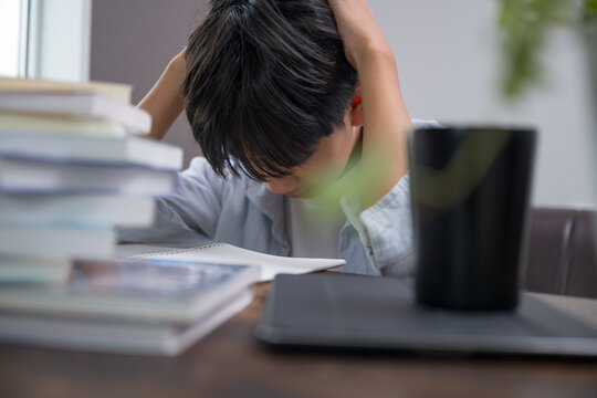 Children losing motivation due to difficult tests, such as high school entrance exams, and suffering from lower grades without face