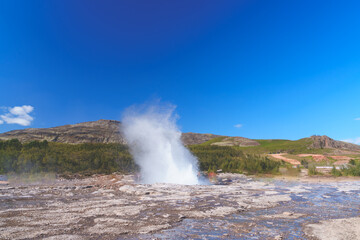 アイスランドのゲイシールの美しい間欠泉