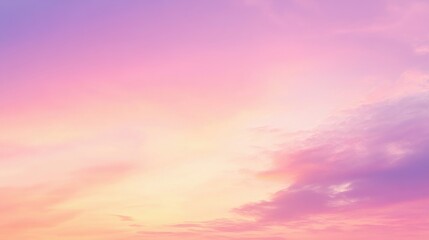 Obraz premium Colorful evening sky with a smooth gradient of warm pastel tones