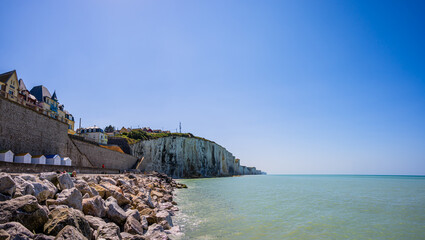 Panorama de l'océan, la plage, les falaises à Ault