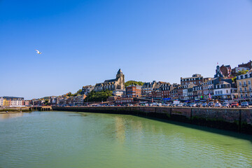 Entrée du port de Le Tréport