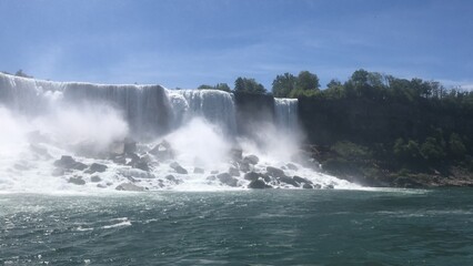 falls from the water