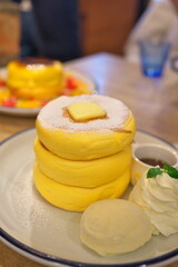 ふわふわのパンケーキ3段