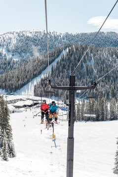 A couple of friends skiing Monarch mountain resort