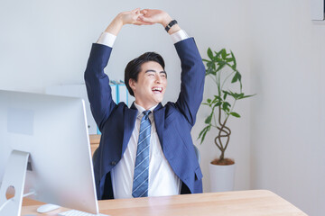 仕事が終わったビジネスマン