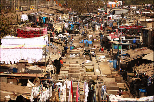 Mahalaxmi Dhobi Ghat: The Largest Open-Air Laundry That Takes Up An Entire Block In Mumbai, India