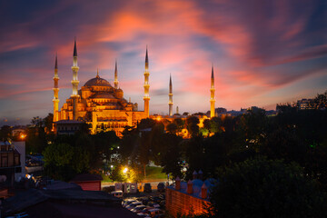 Sultan Ahmet Mosque was built by Sultan Ahmet I in the 17th century by Sedefkar Mehmet Ağa, one of the students trained by Mimar Sinan.