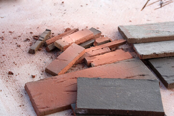 red clinker bricks are cut to the right size