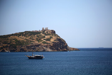 templo de poseidon en la costa de grecia sounio