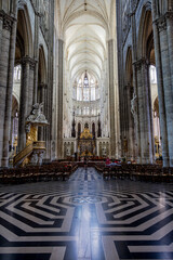 Le Labyrinthe d'Amiens dans la Cathédrale Notre-Dame